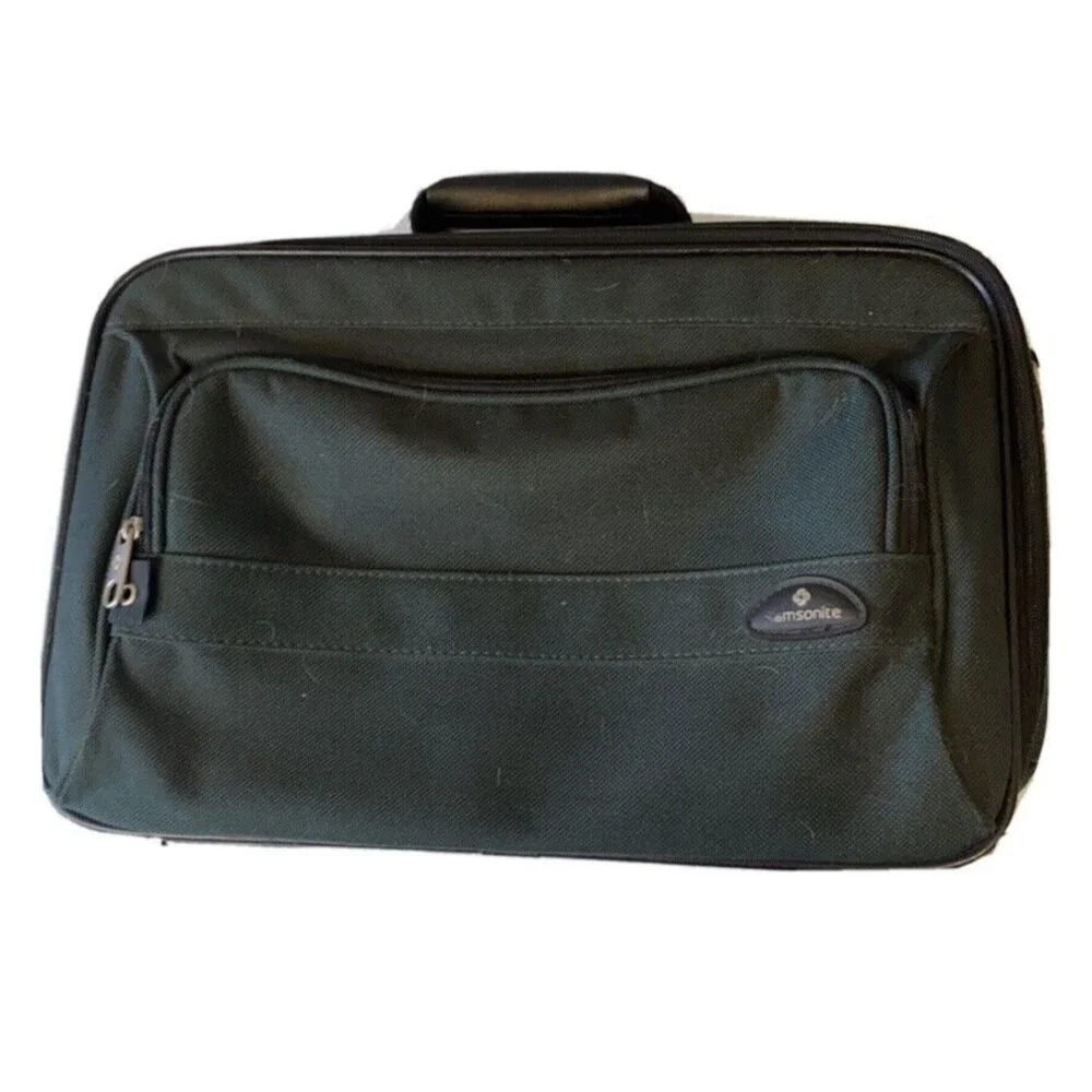 samsonite carry on luggage Bag Size‎ 16” X 10” X 5”